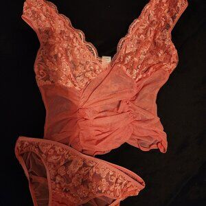 Peachy-Salmon Dream: 2-Piece Lace Set 🍑🌸